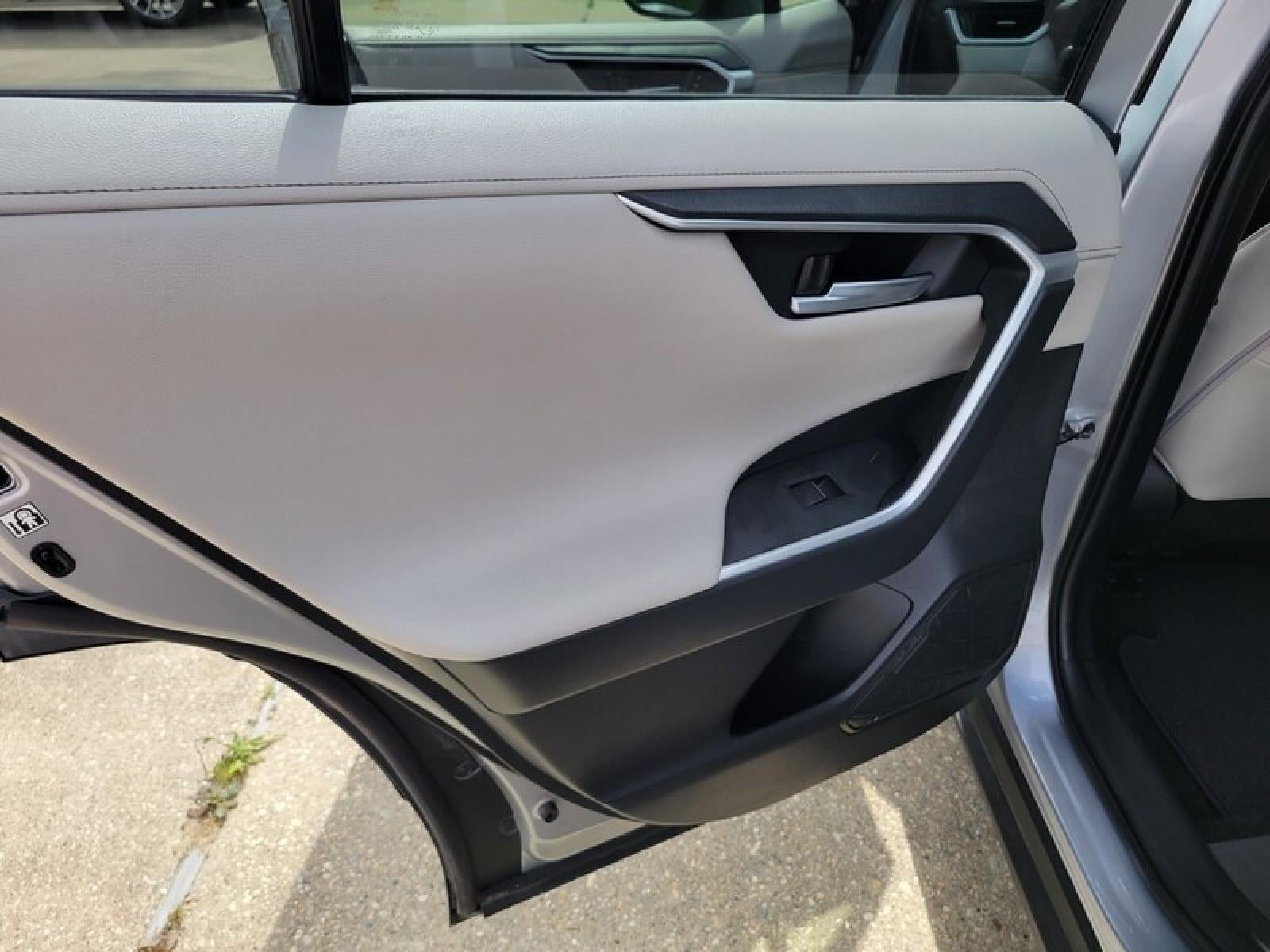 2020 Toyota RAV4 Limited