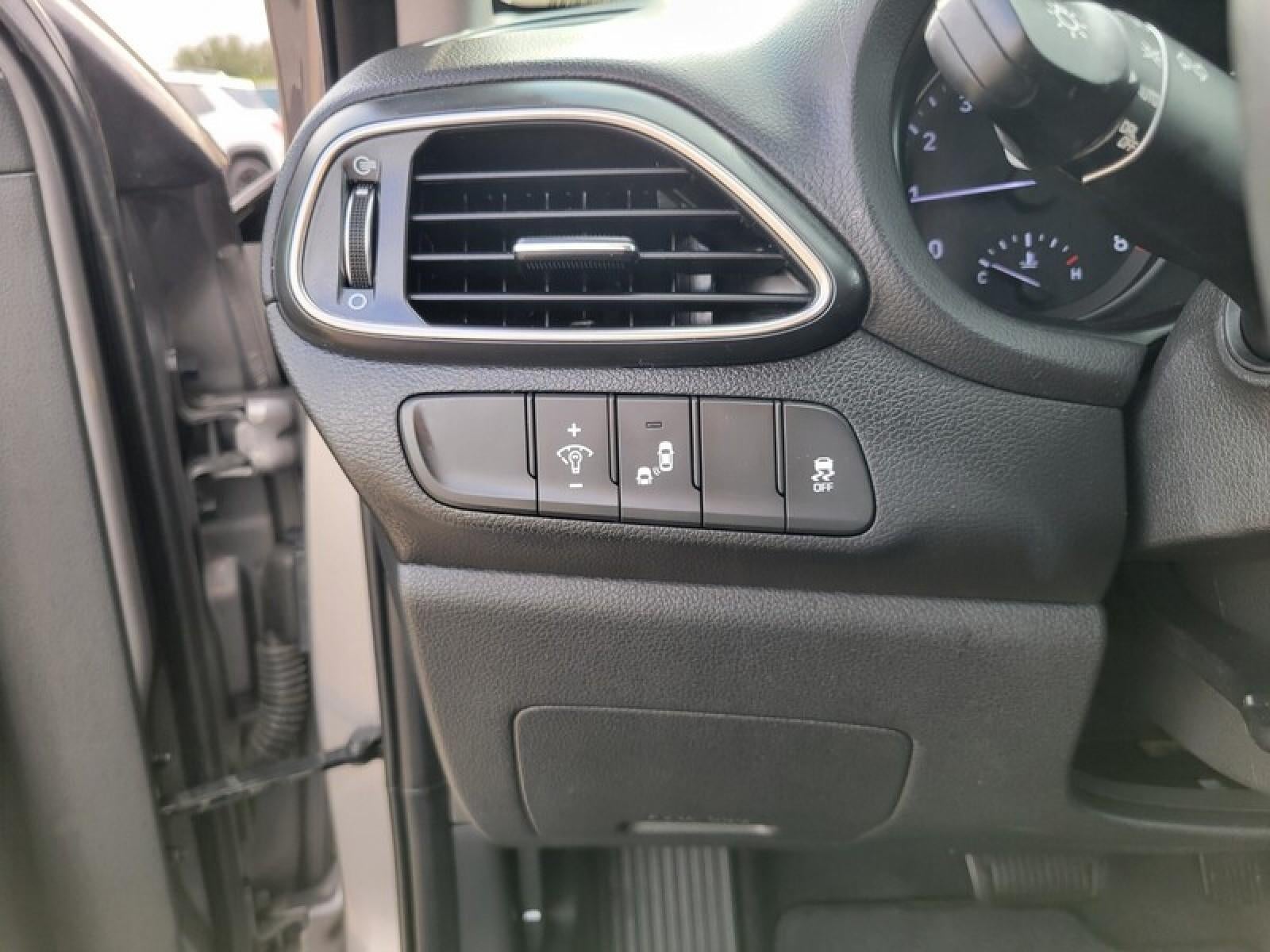 2020 Hyundai Elantra GT Base