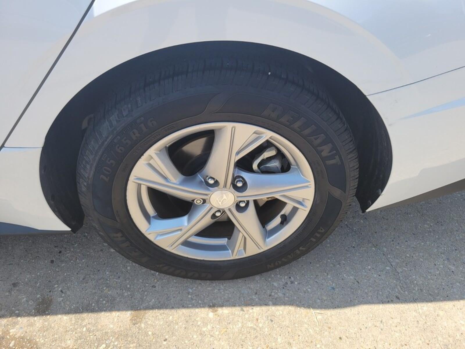 2023 Hyundai Sonata SE