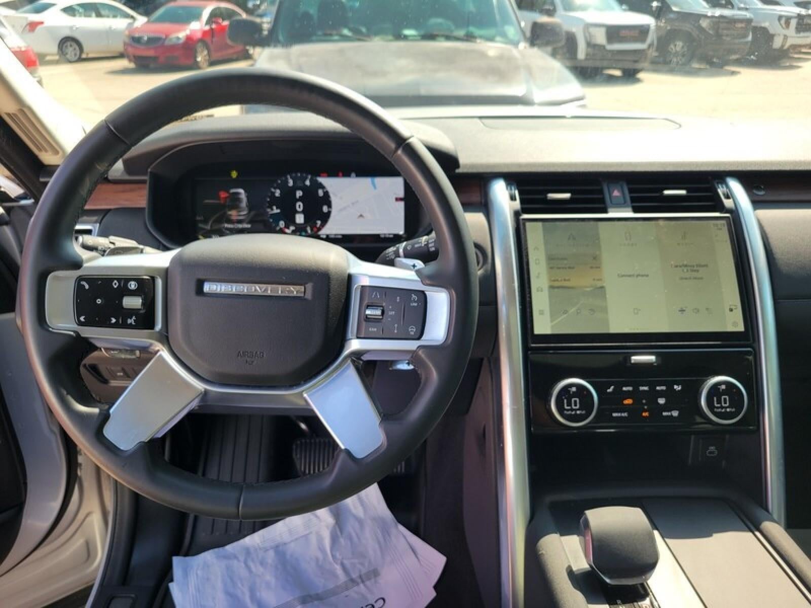 2024 Land Rover Discovery S
