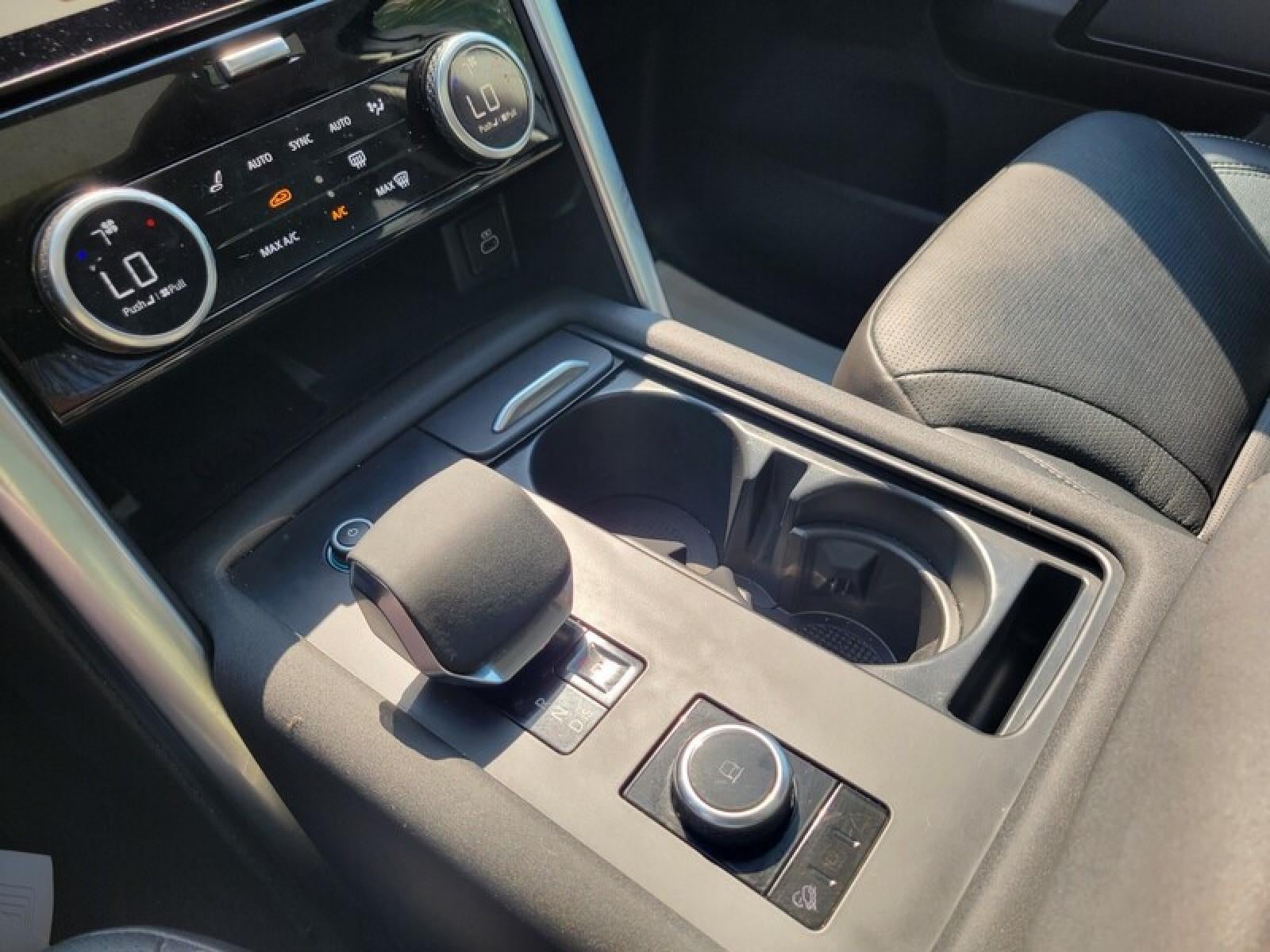 2024 Land Rover Discovery S