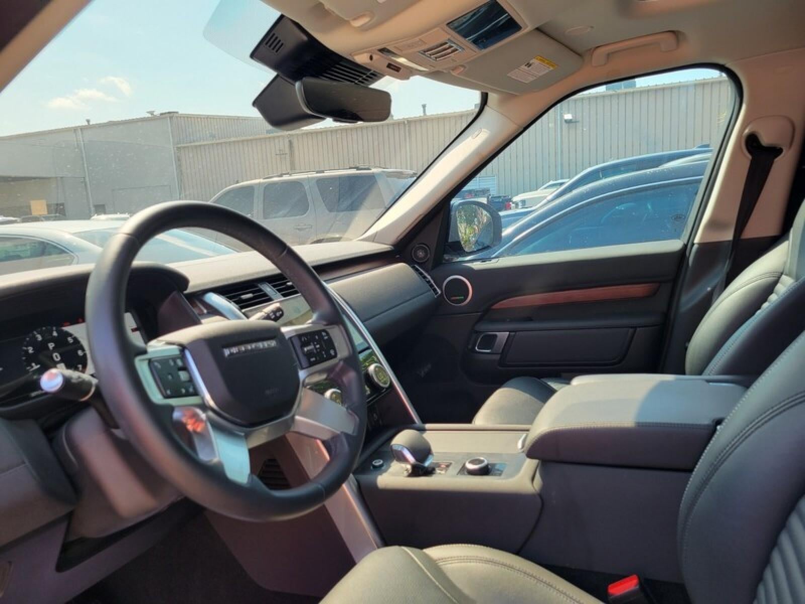 2024 Land Rover Discovery S