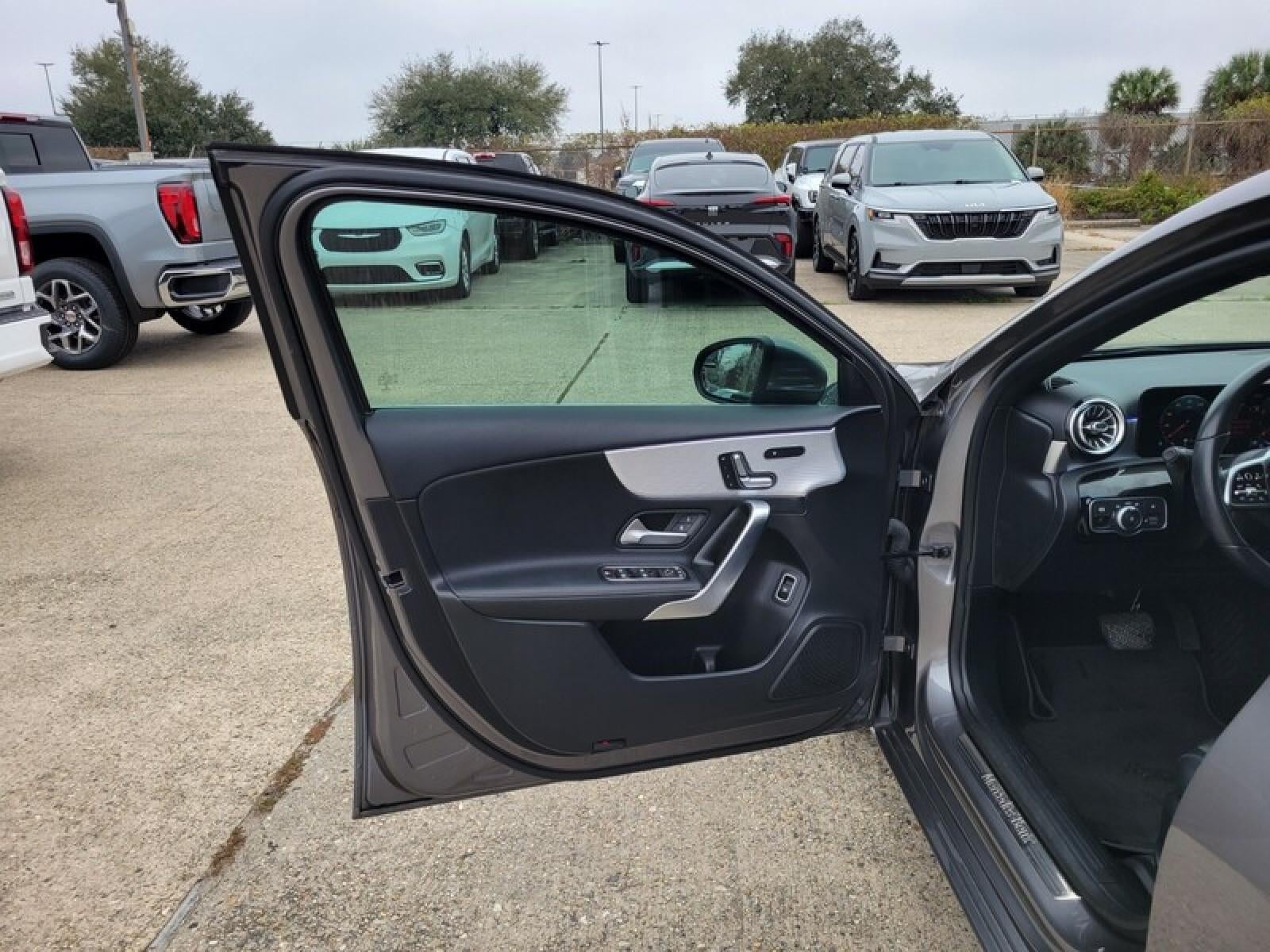 2021 Mercedes-Benz A-Class A 220