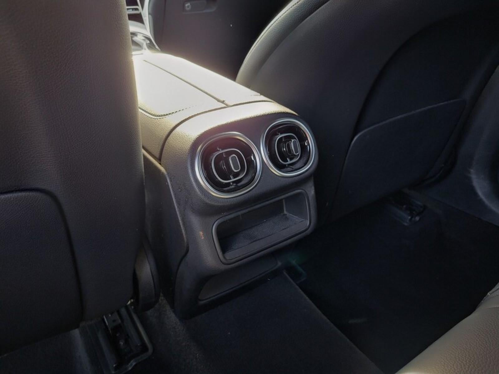 2024 Mercedes-Benz GLC GLC 300