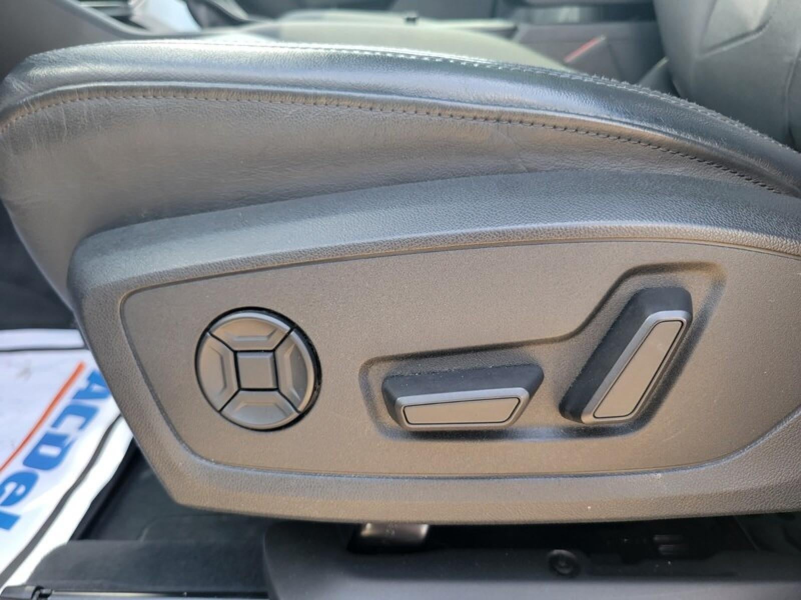 2020 Audi Q3 S line Premium