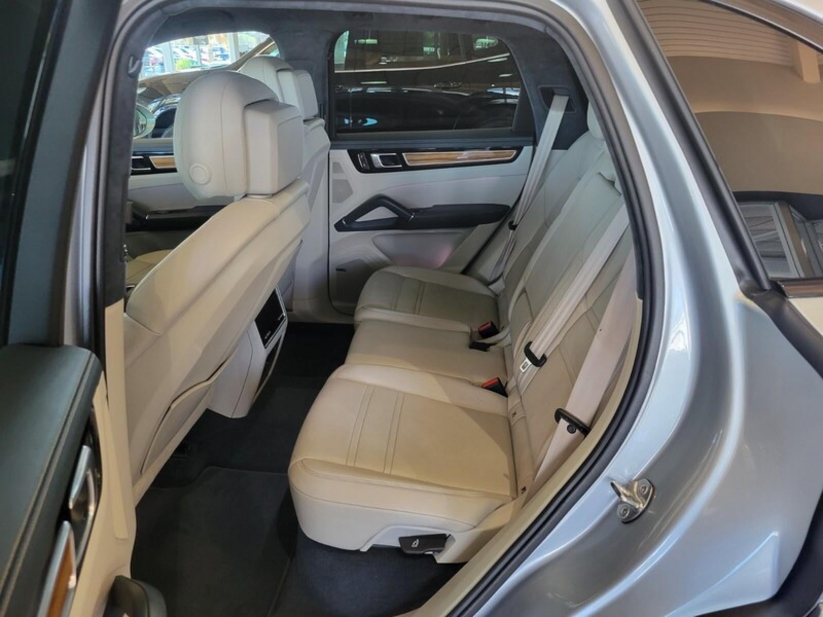 2022 Porsche Cayenne GTS