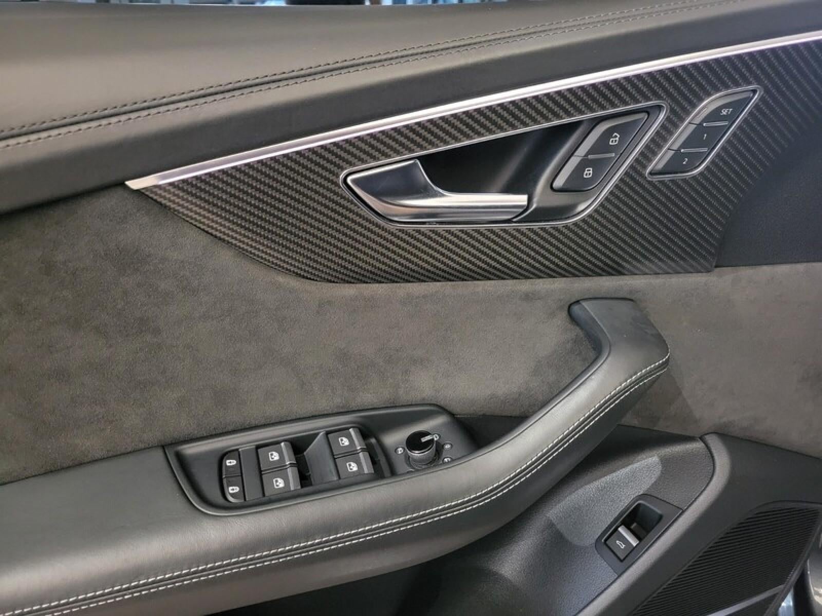 2022 Audi RS Q8 Base