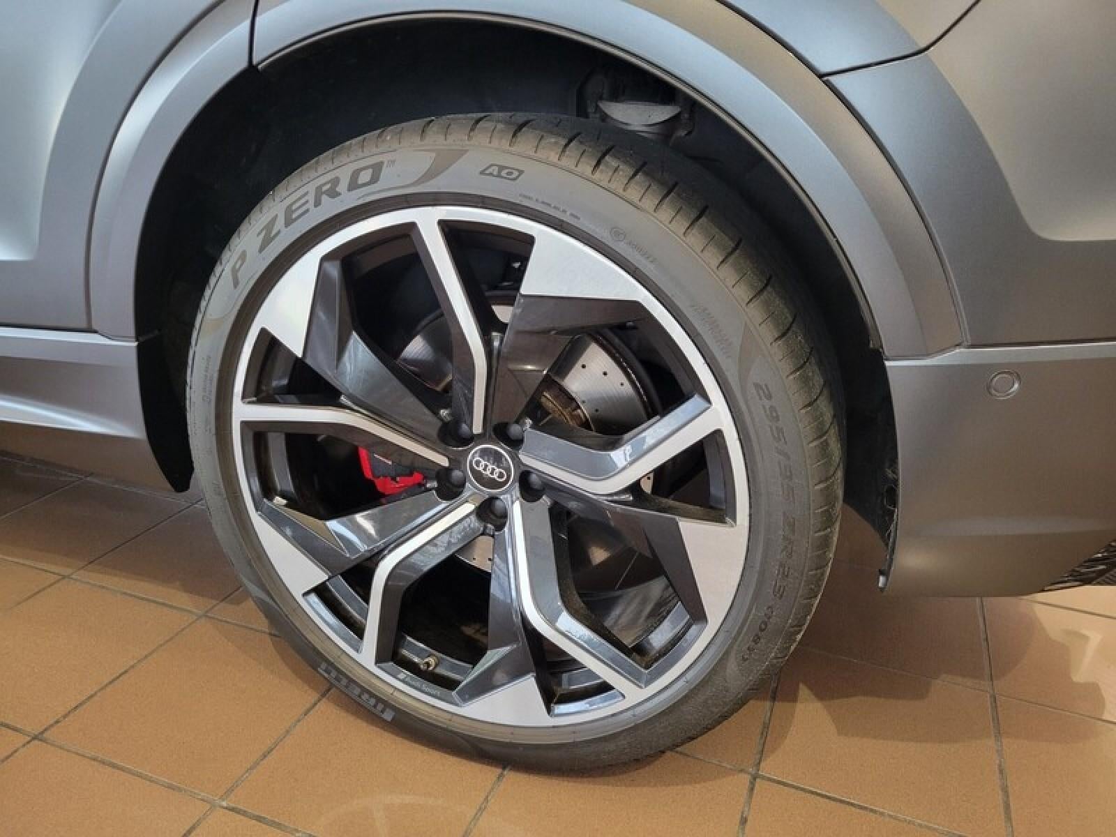2022 Audi RS Q8 Base