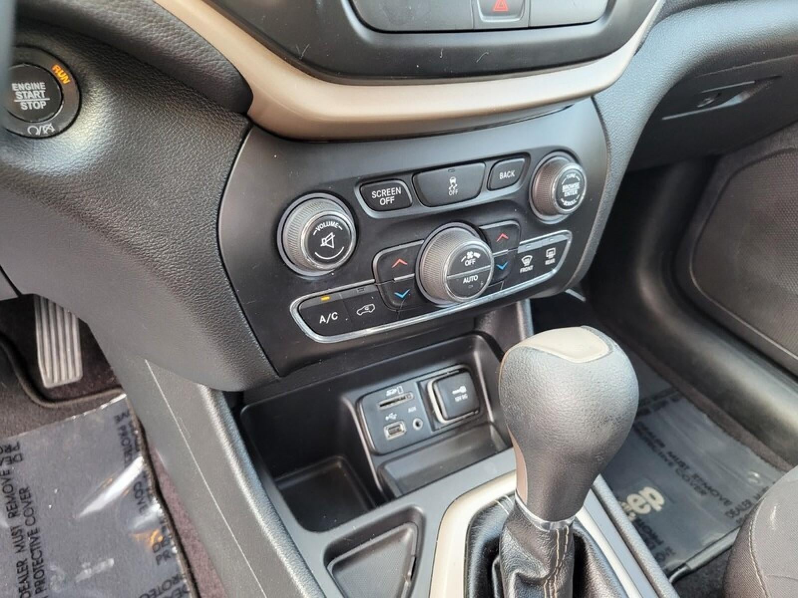 2017 Jeep Cherokee Latitude