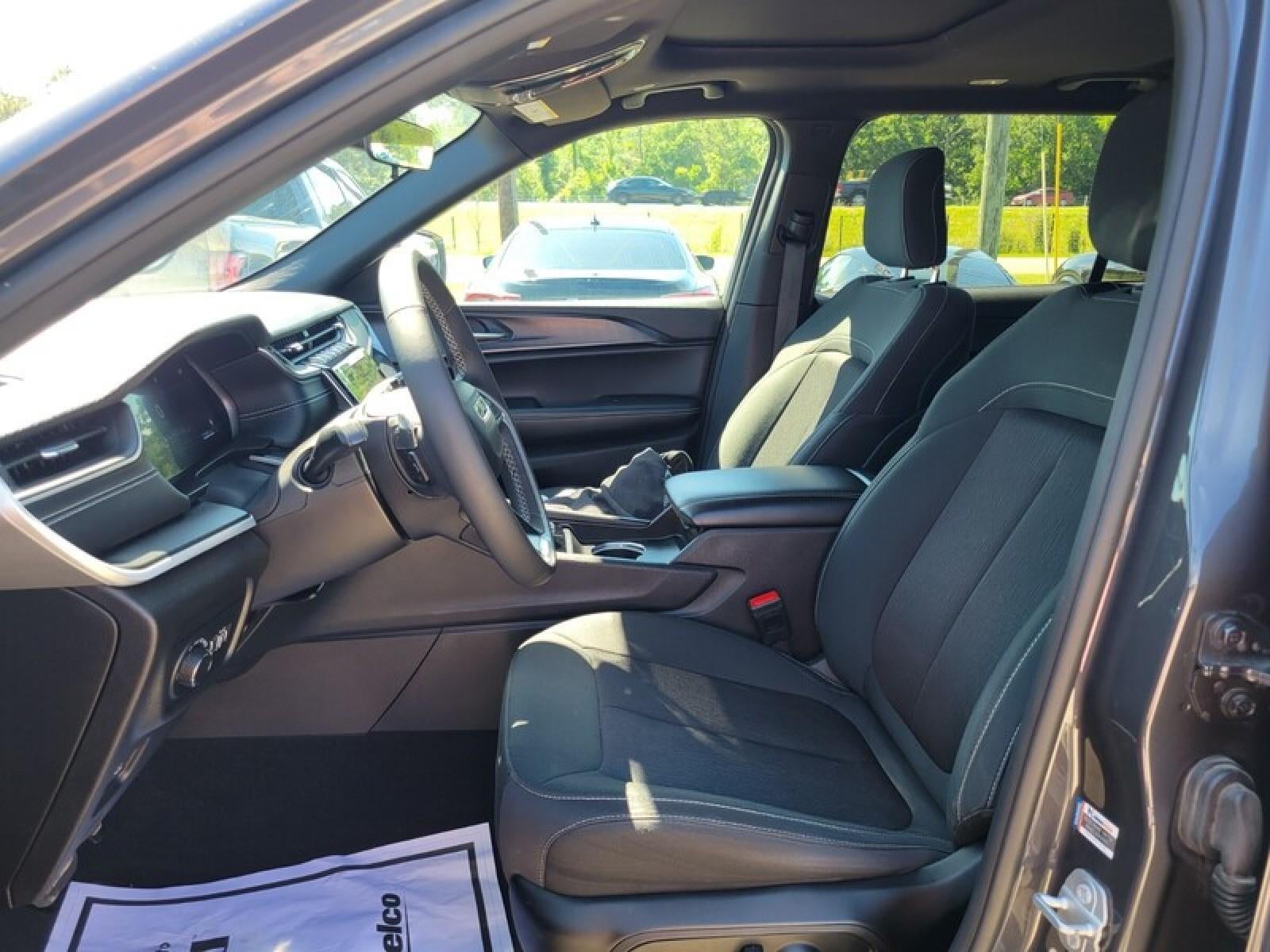 2025 Jeep Grand Cherokee L Laredo X