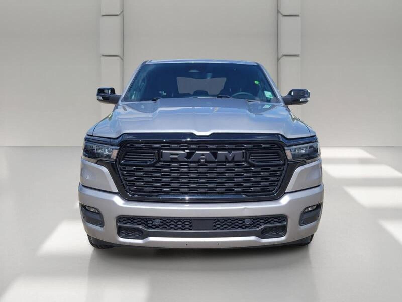 2025 RAM 1500 XLT