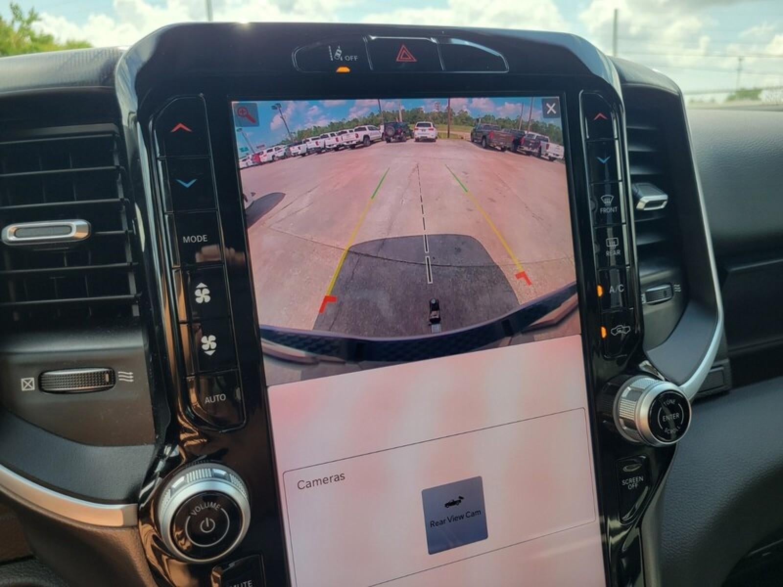 2025 RAM 1500 XLT