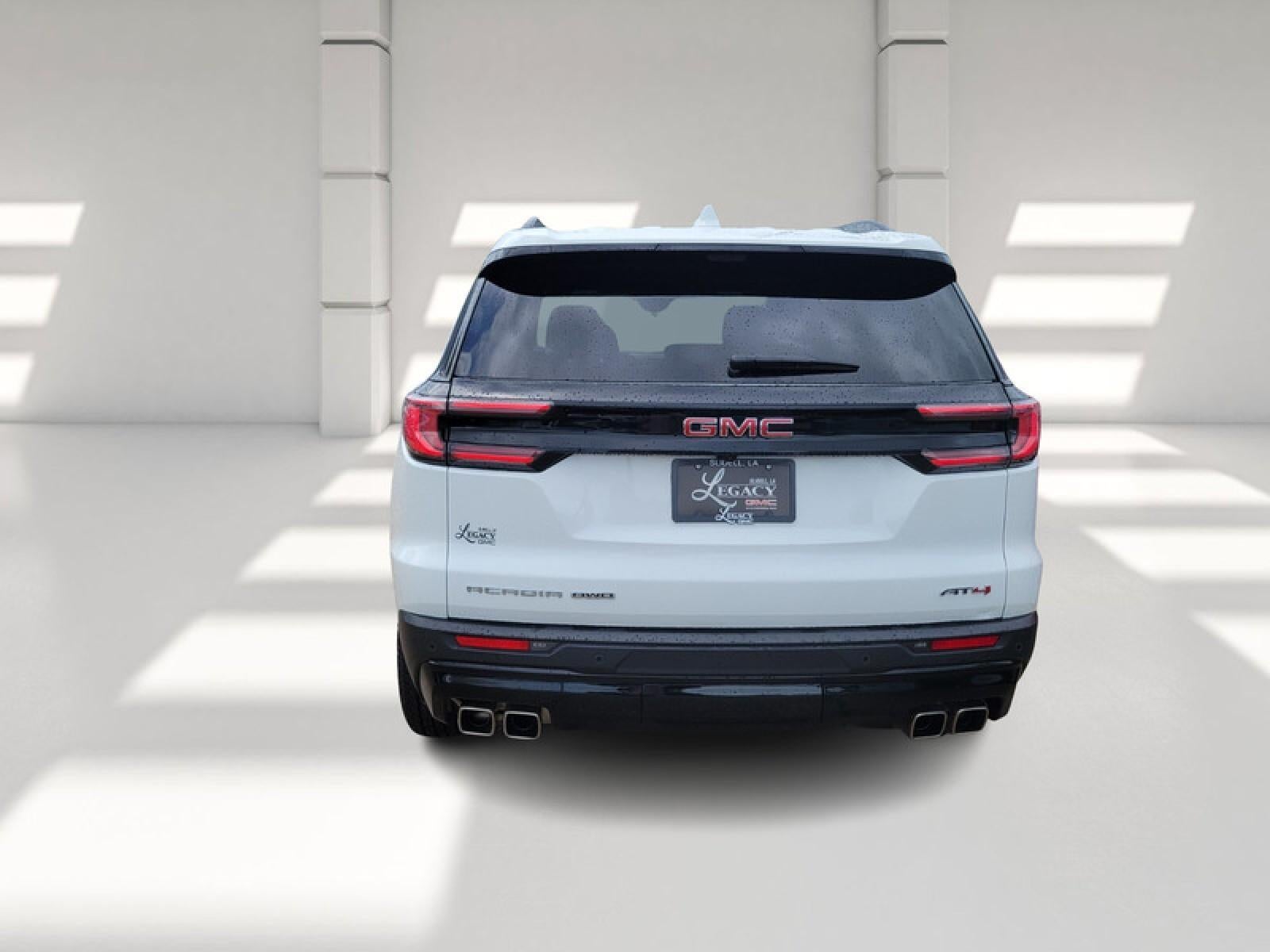 2024 GMC Acadia AT4