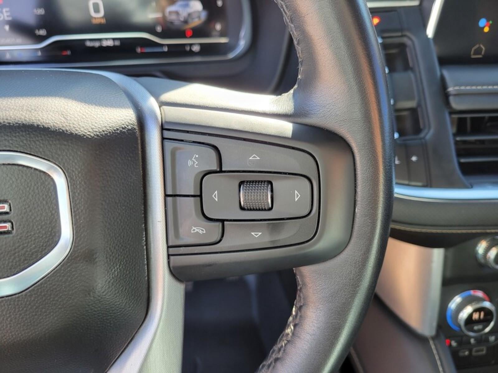 2022 GMC Yukon XL SLT