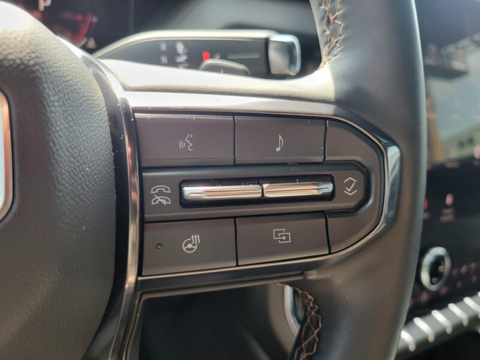 2025 GMC Yukon AT4