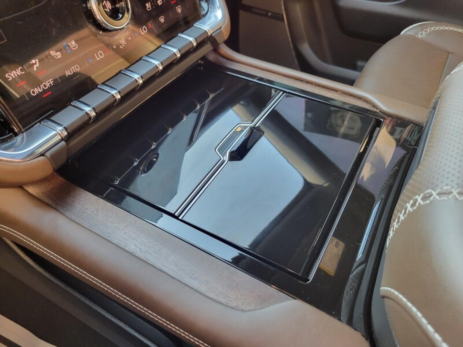 2025 GMC Yukon Denali Ultimate