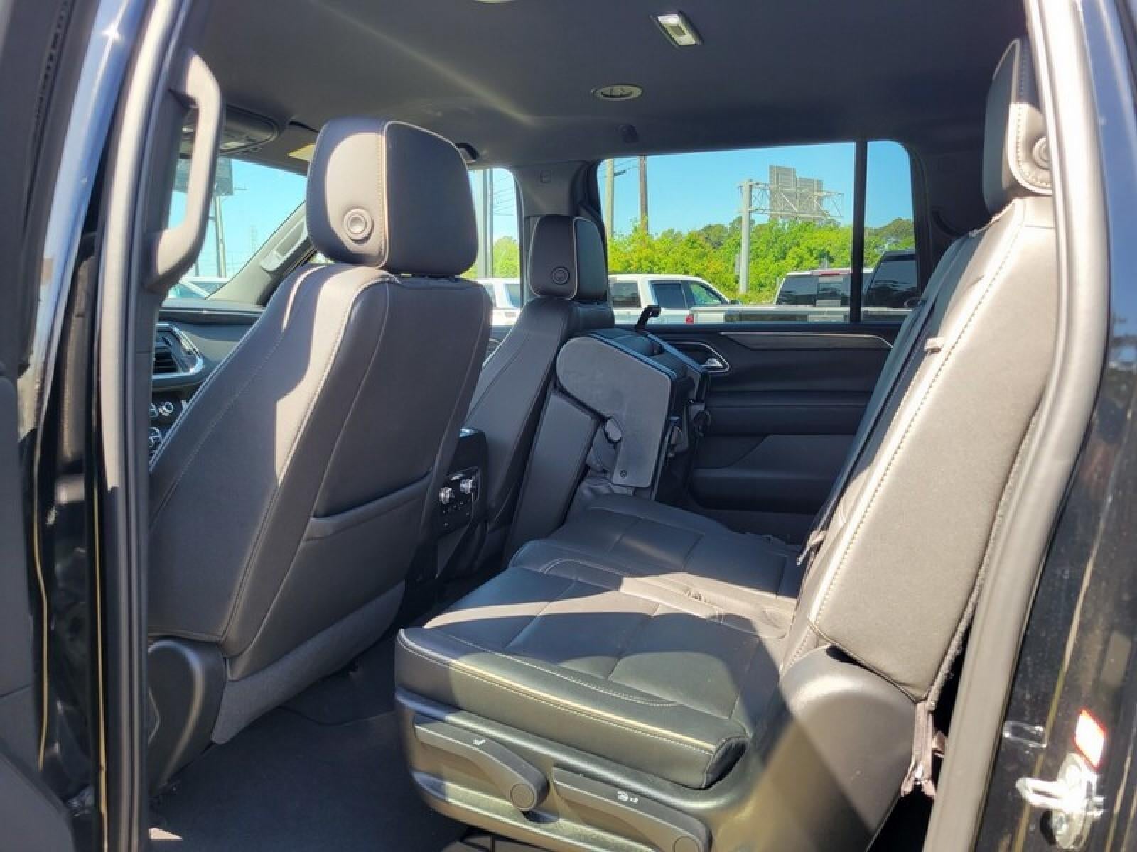 2022 GMC Yukon XL SLT