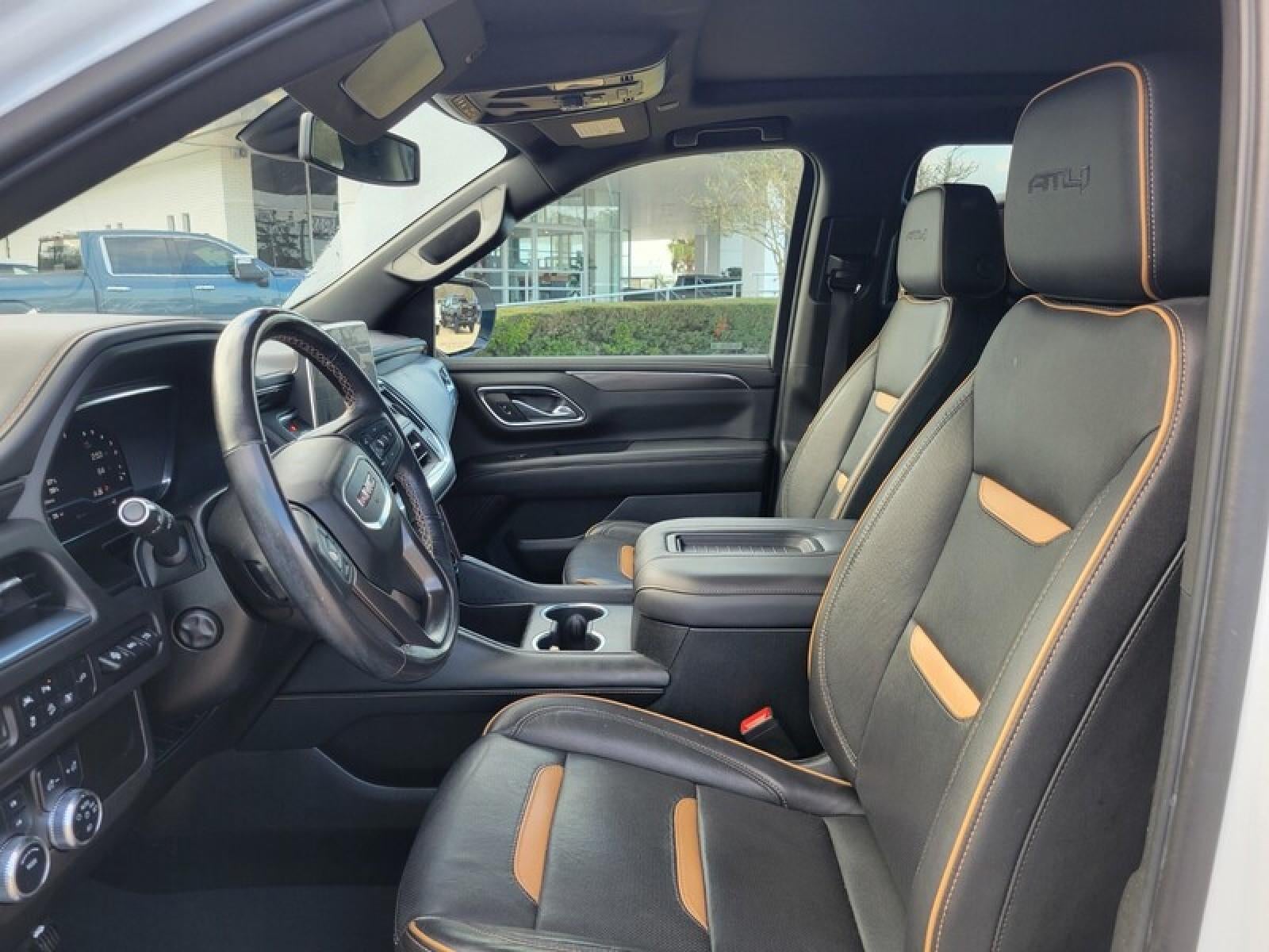 2022 GMC Yukon XL AT4