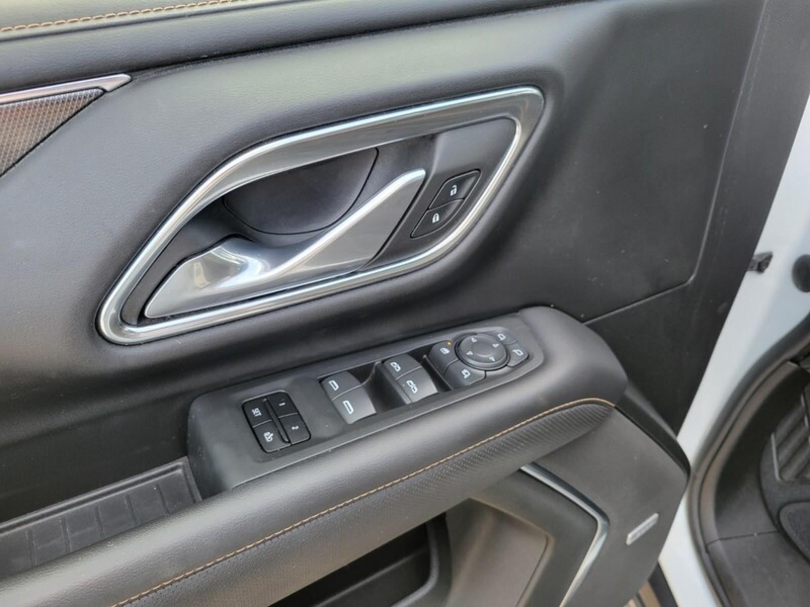 2022 GMC Yukon XL AT4