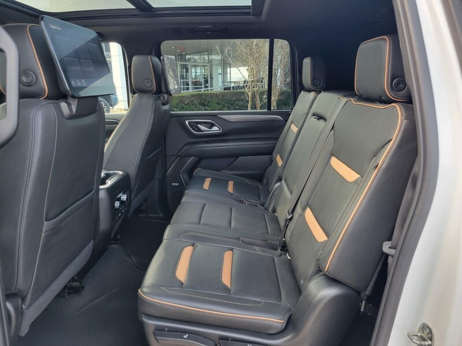 2022 GMC Yukon XL AT4