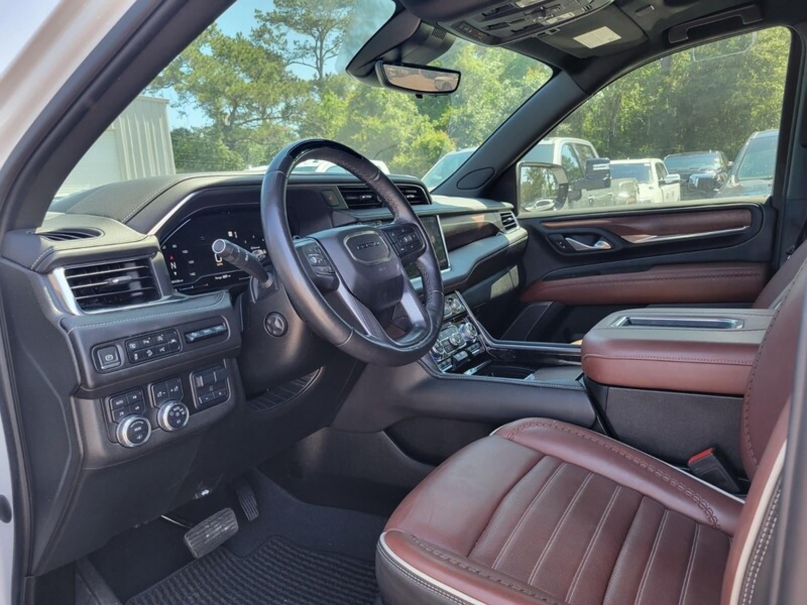 2023 GMC Yukon XL Denali Ultimate