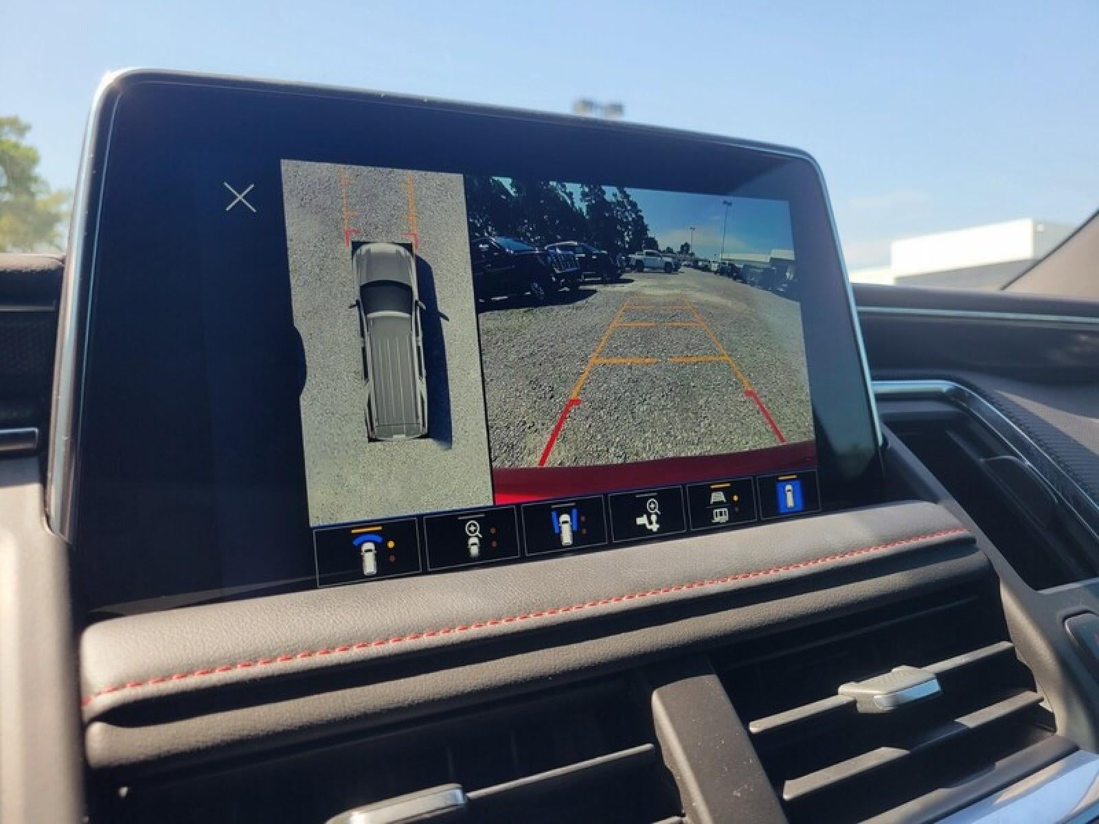 2022 Chevrolet Suburban RST