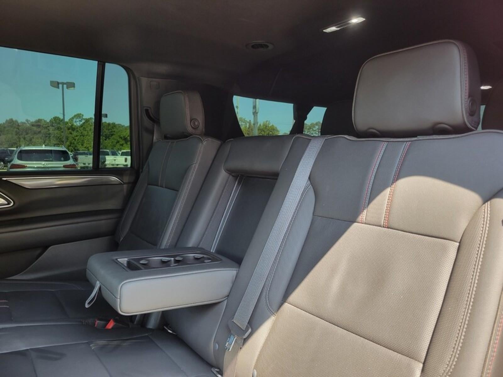 2022 Chevrolet Suburban RST