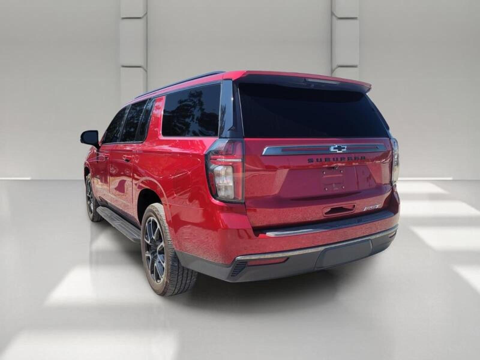 2022 Chevrolet Suburban RST