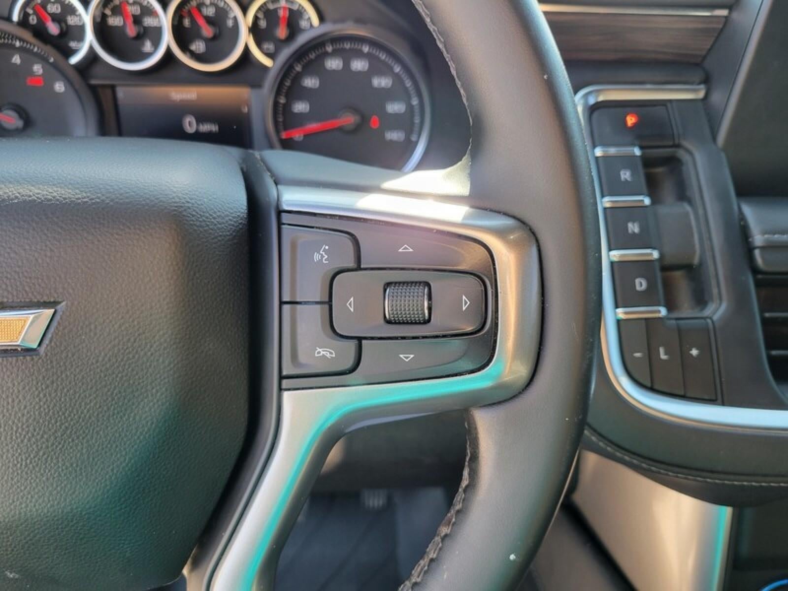 2023 Chevrolet Suburban LS