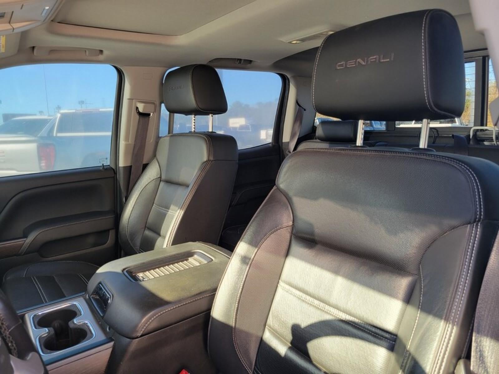 2017 GMC Sierra 2500 HD Denali