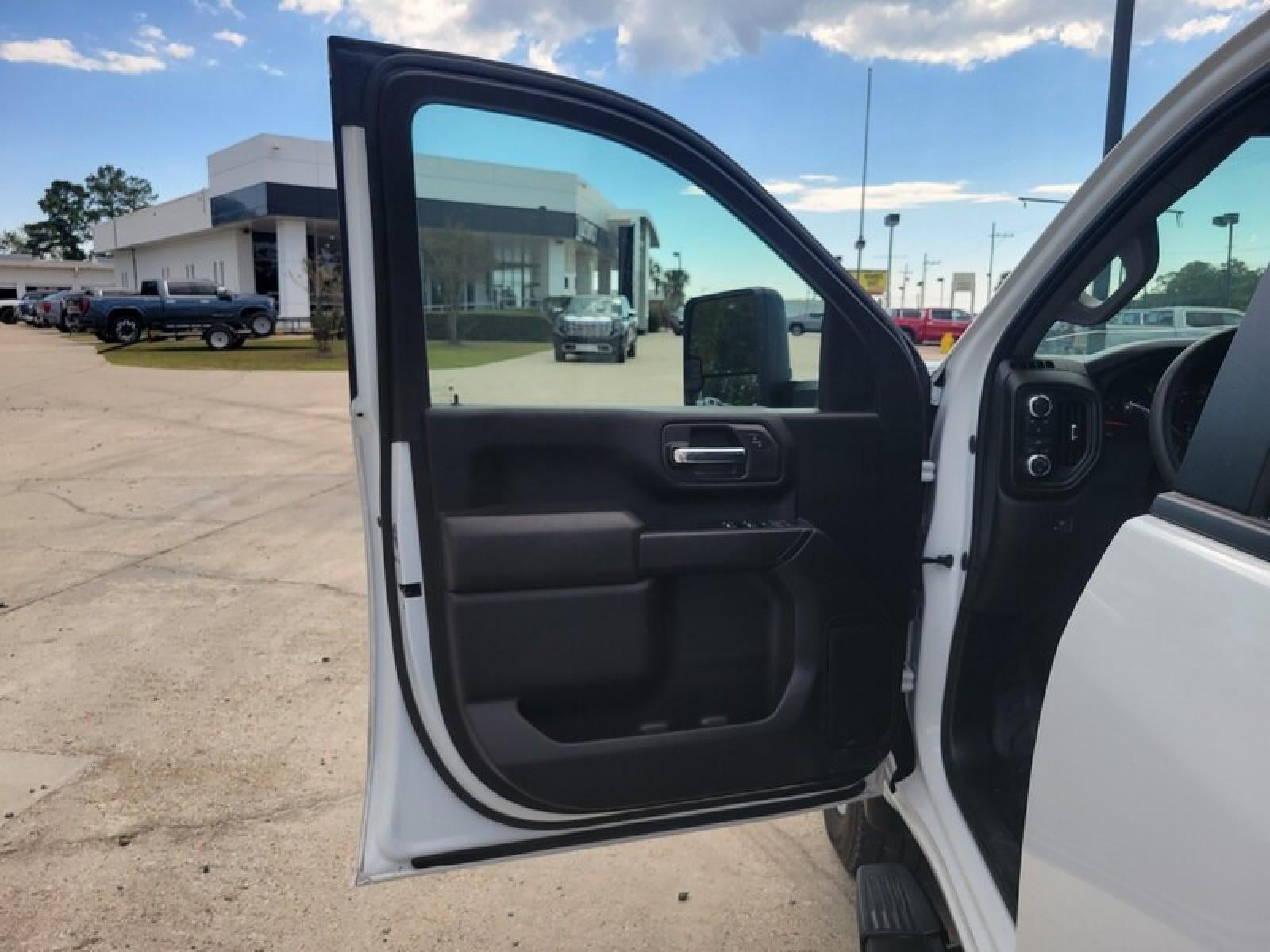 2024 GMC Sierra 2500 HD Pro