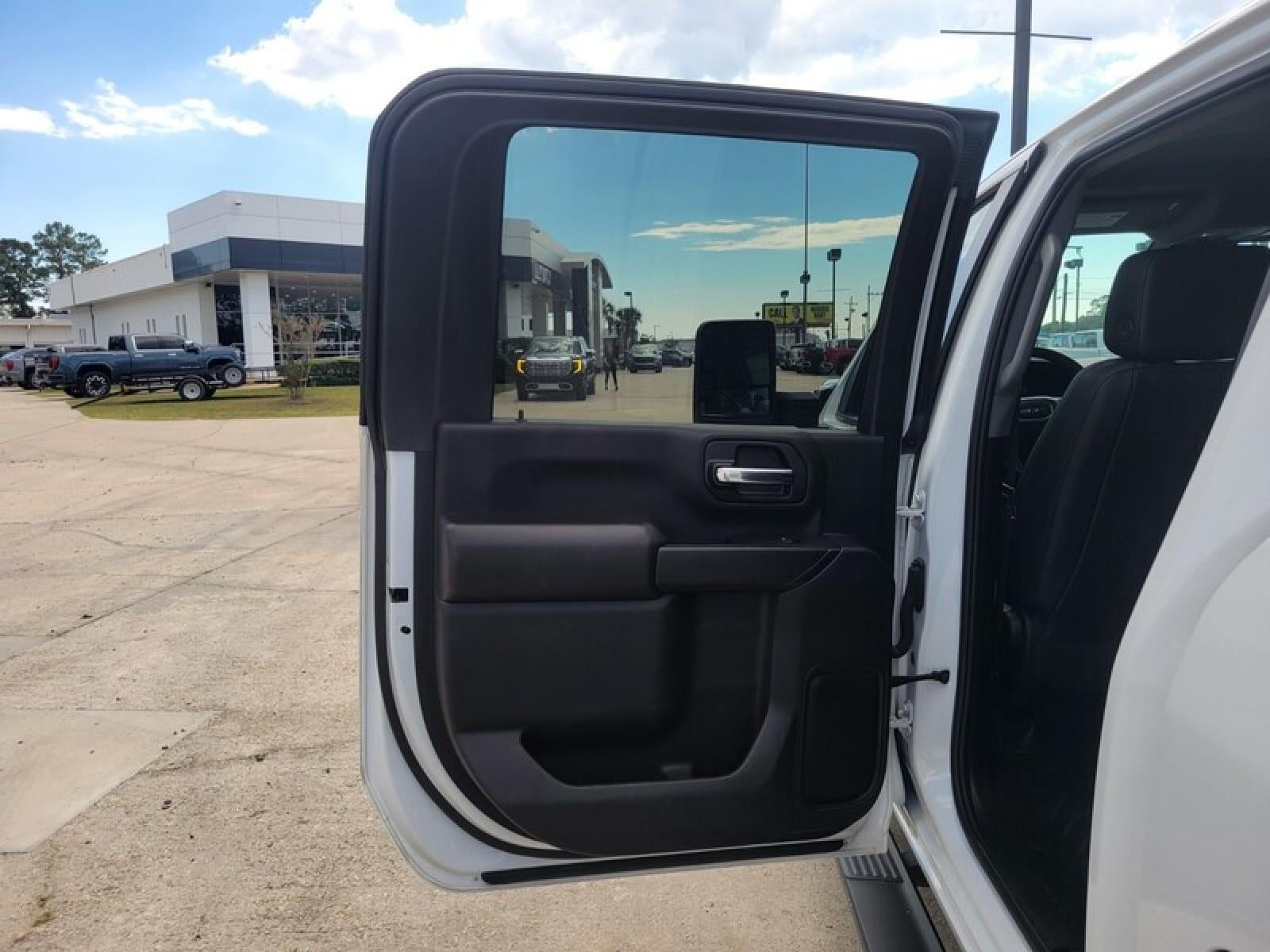 2024 GMC Sierra 2500 HD Pro