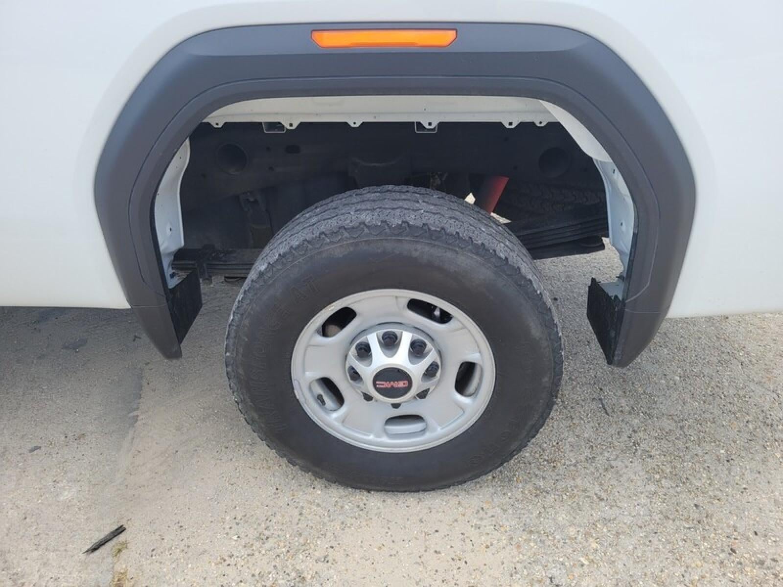 2024 GMC Sierra 2500 HD Pro