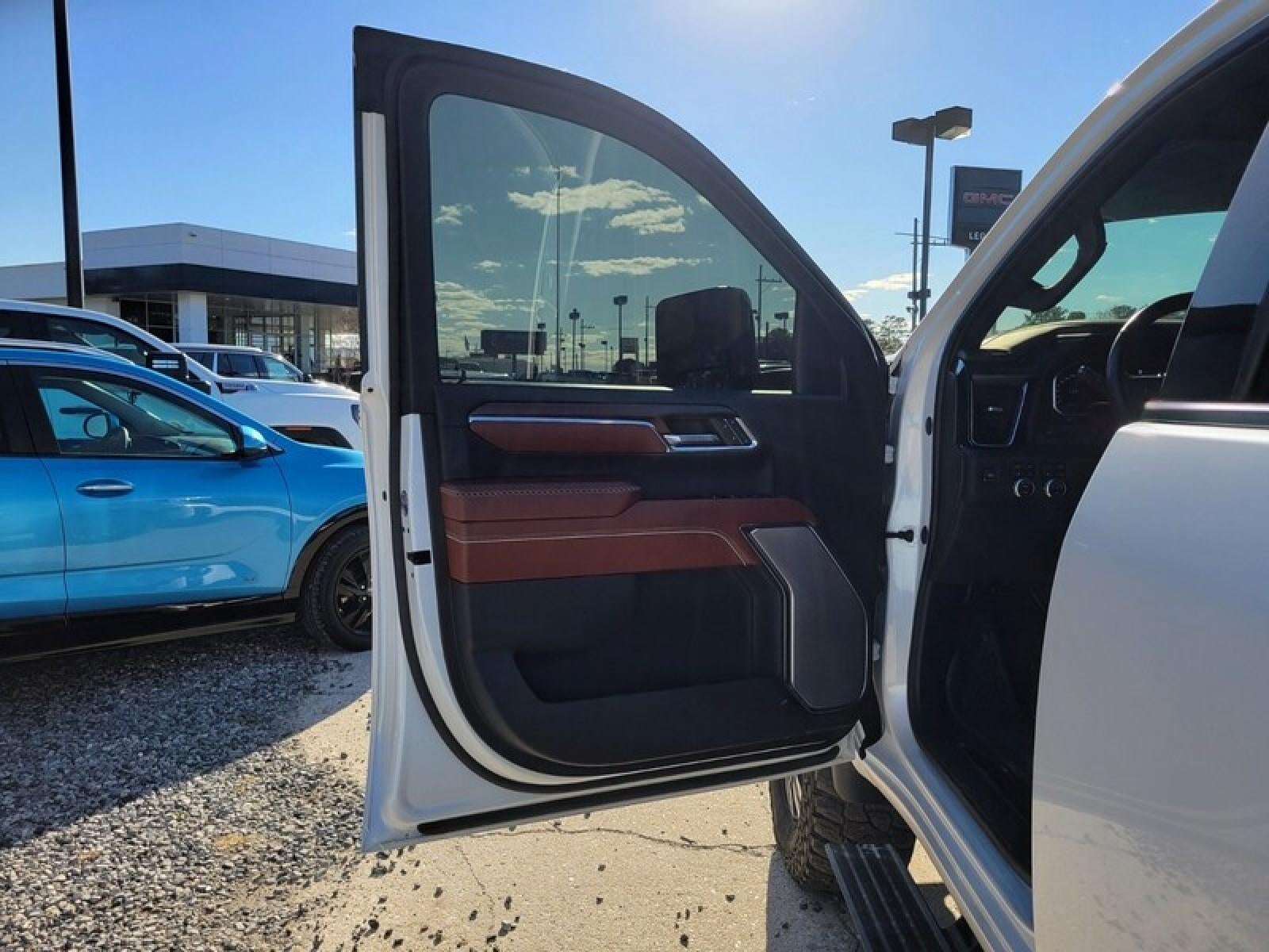 2024 GMC Sierra 3500 HD Denali Ultimate