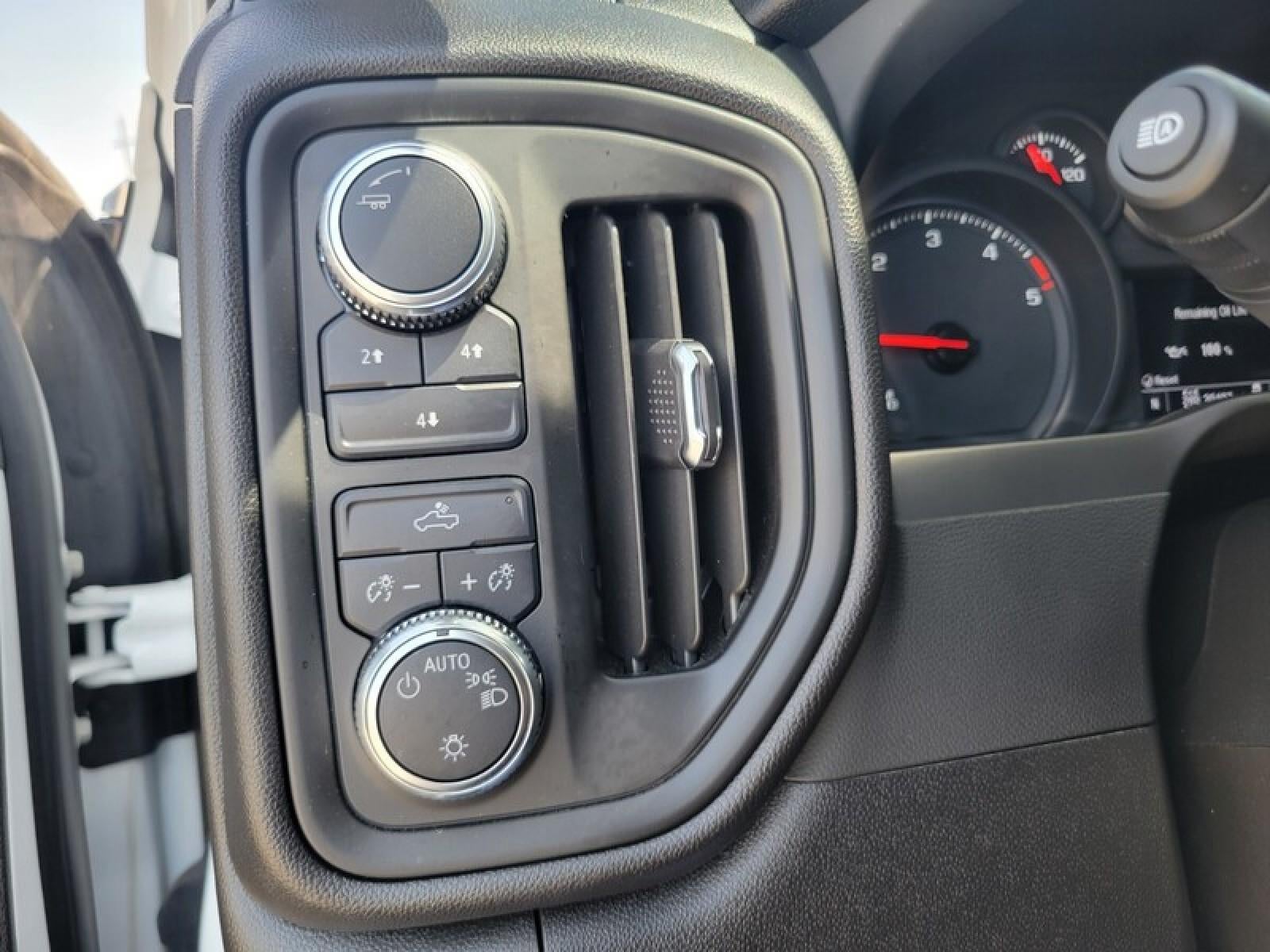 2025 GMC Sierra 2500 HD Pro