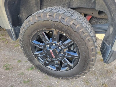 2025 GMC Sierra 2500 HD AT4