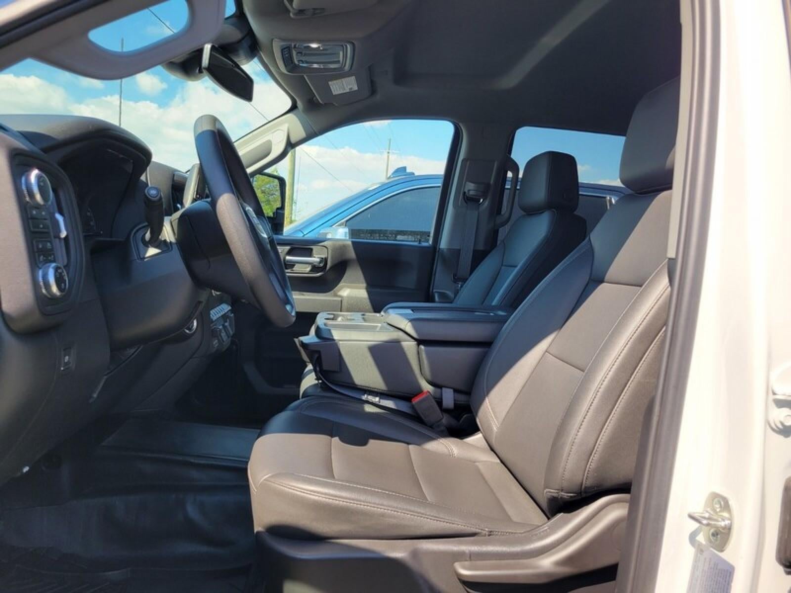 2025 GMC Sierra 3500 HD Pro DRW