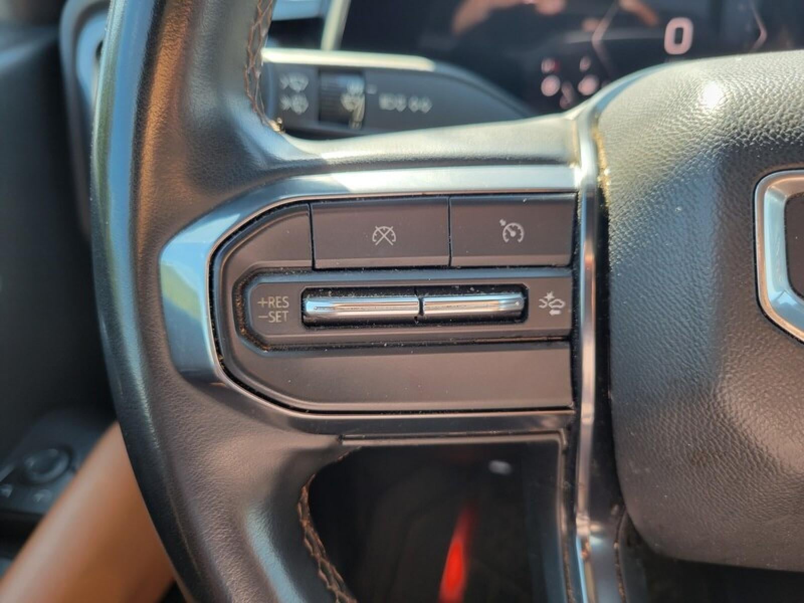 2023 GMC Canyon 4WD AT4
