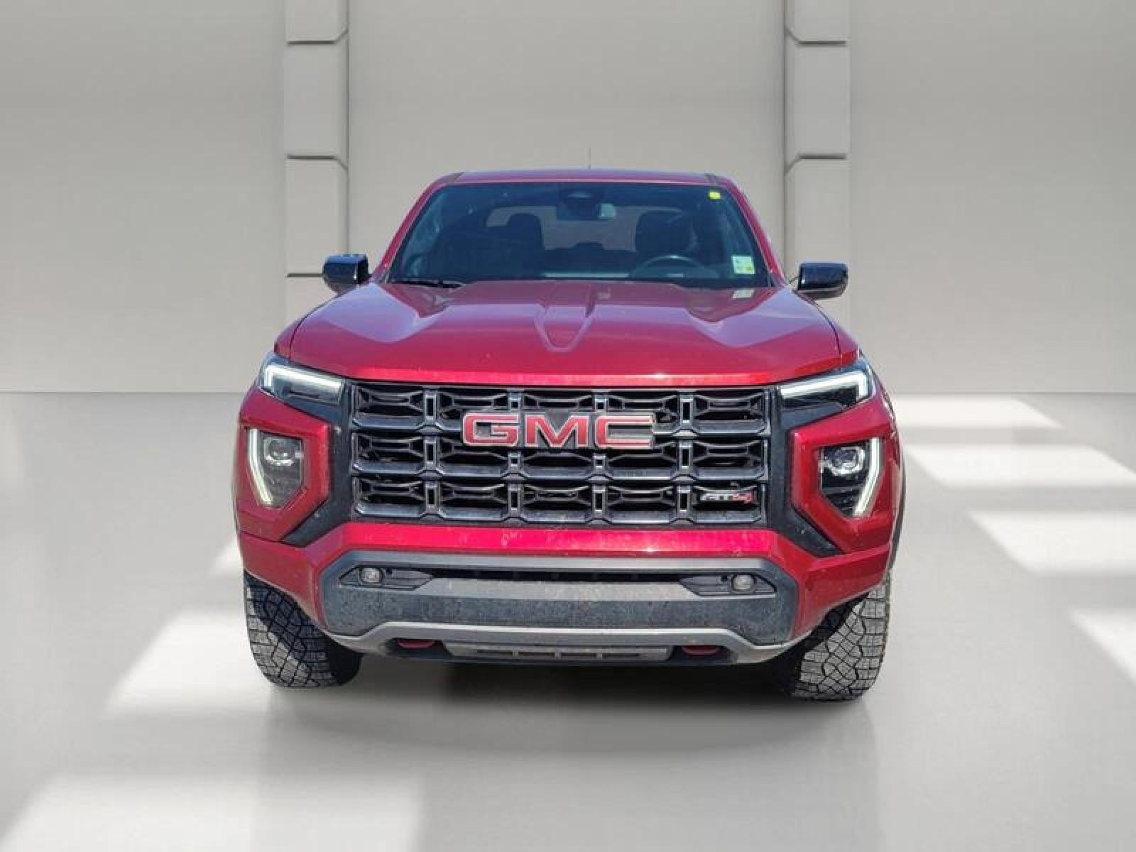 2023 GMC Canyon 4WD AT4