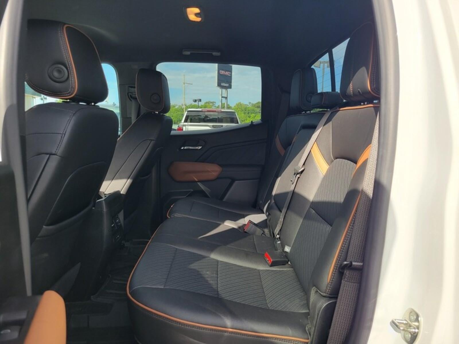 2023 GMC Canyon AT4