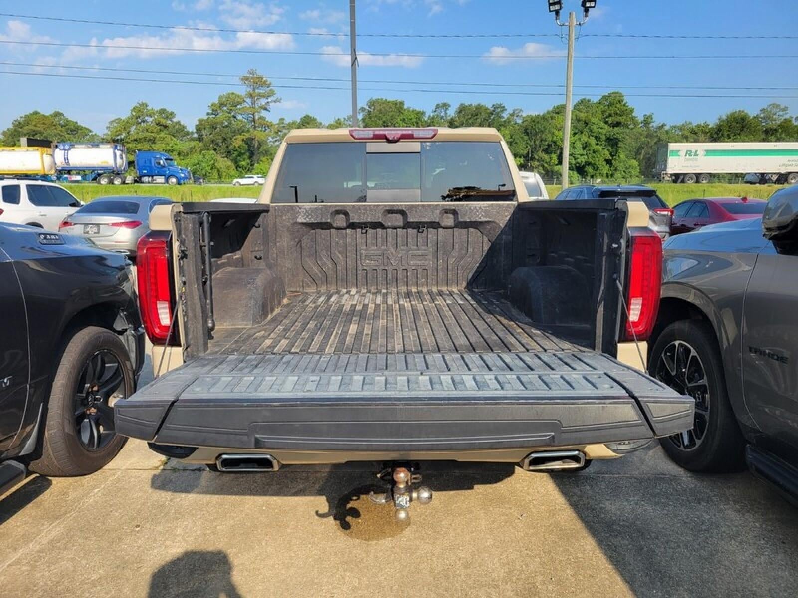 2022 GMC Sierra 1500 AT4