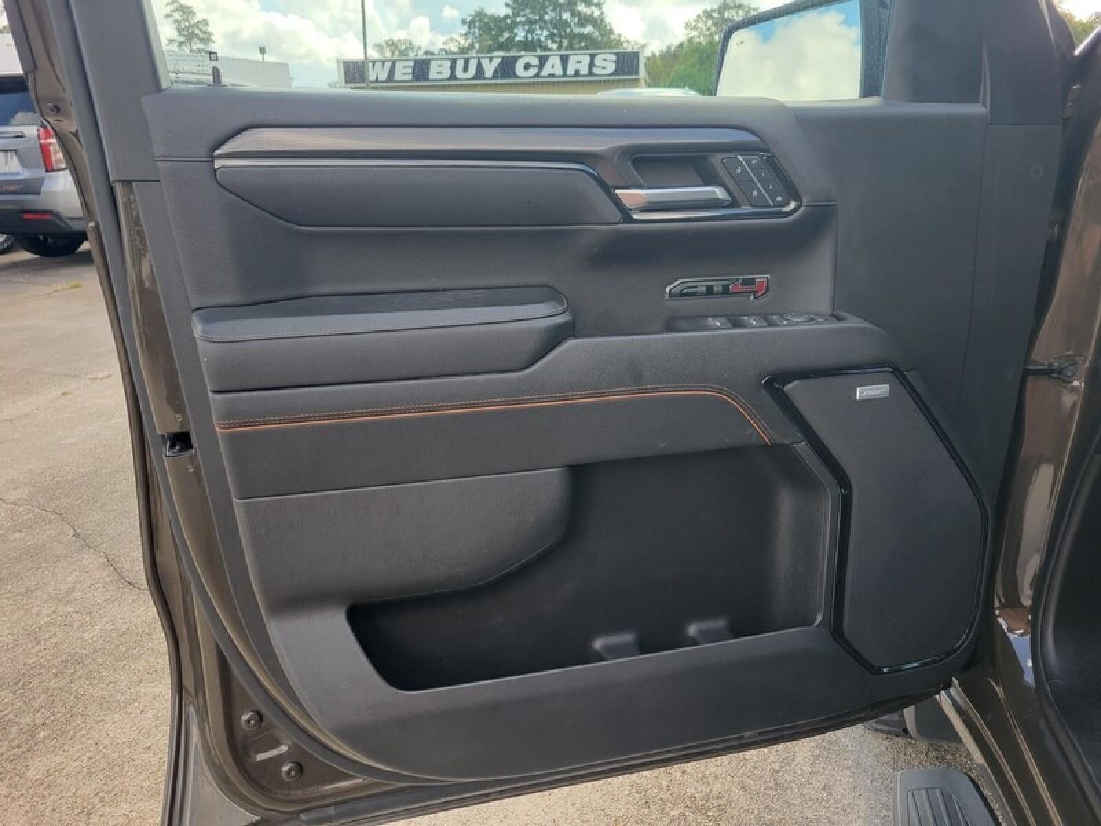 2023 GMC Sierra 1500 AT4
