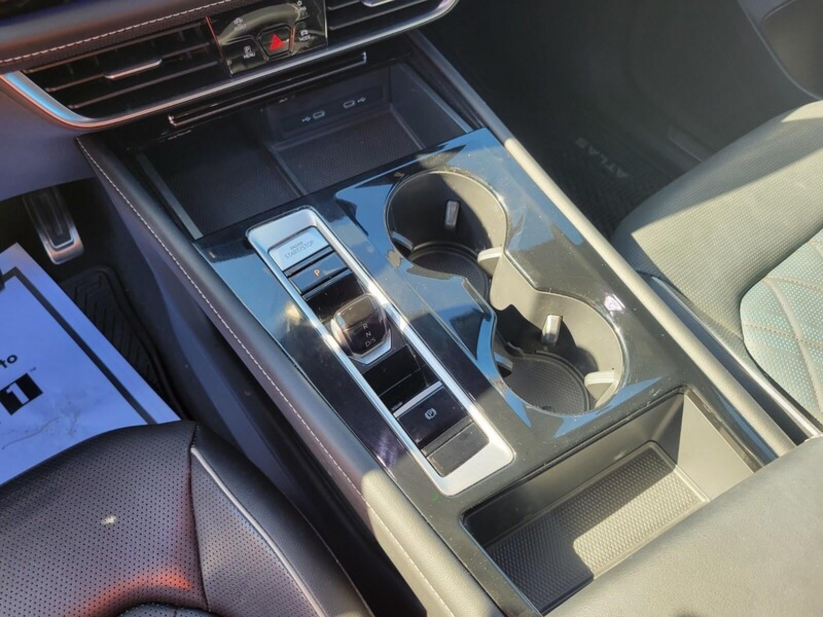 2024 Volkswagen Atlas Cross Sport 2.0T SEL Premium R-Line