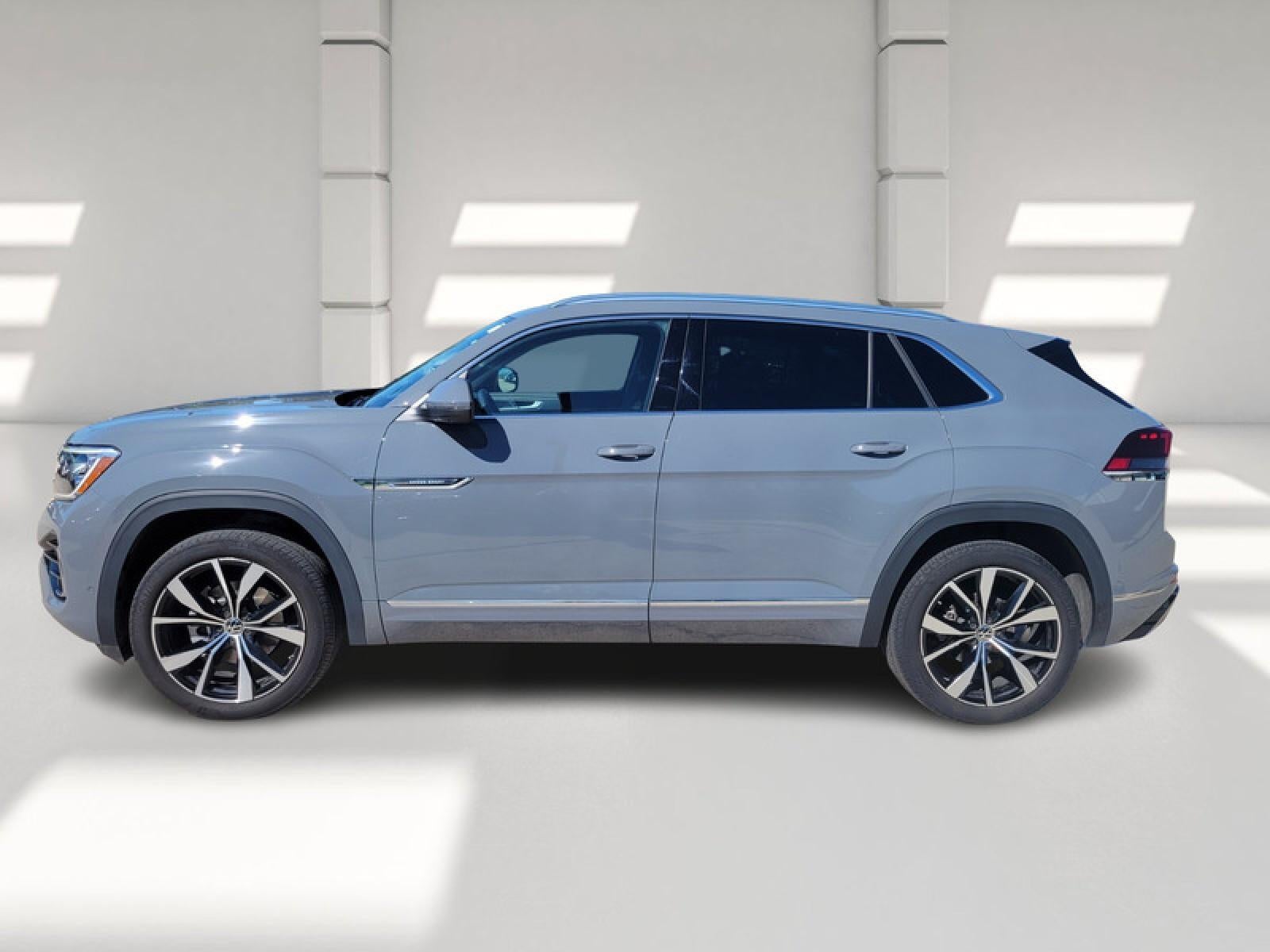 2024 Volkswagen Atlas Cross Sport 2.0T SEL Premium R-Line