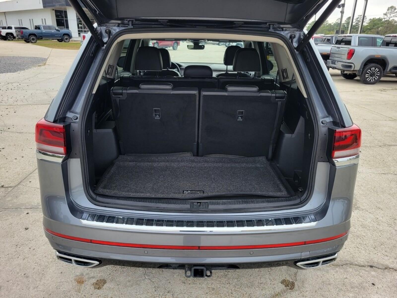 2024 Volkswagen Atlas 2.0T SEL Premium R-Line