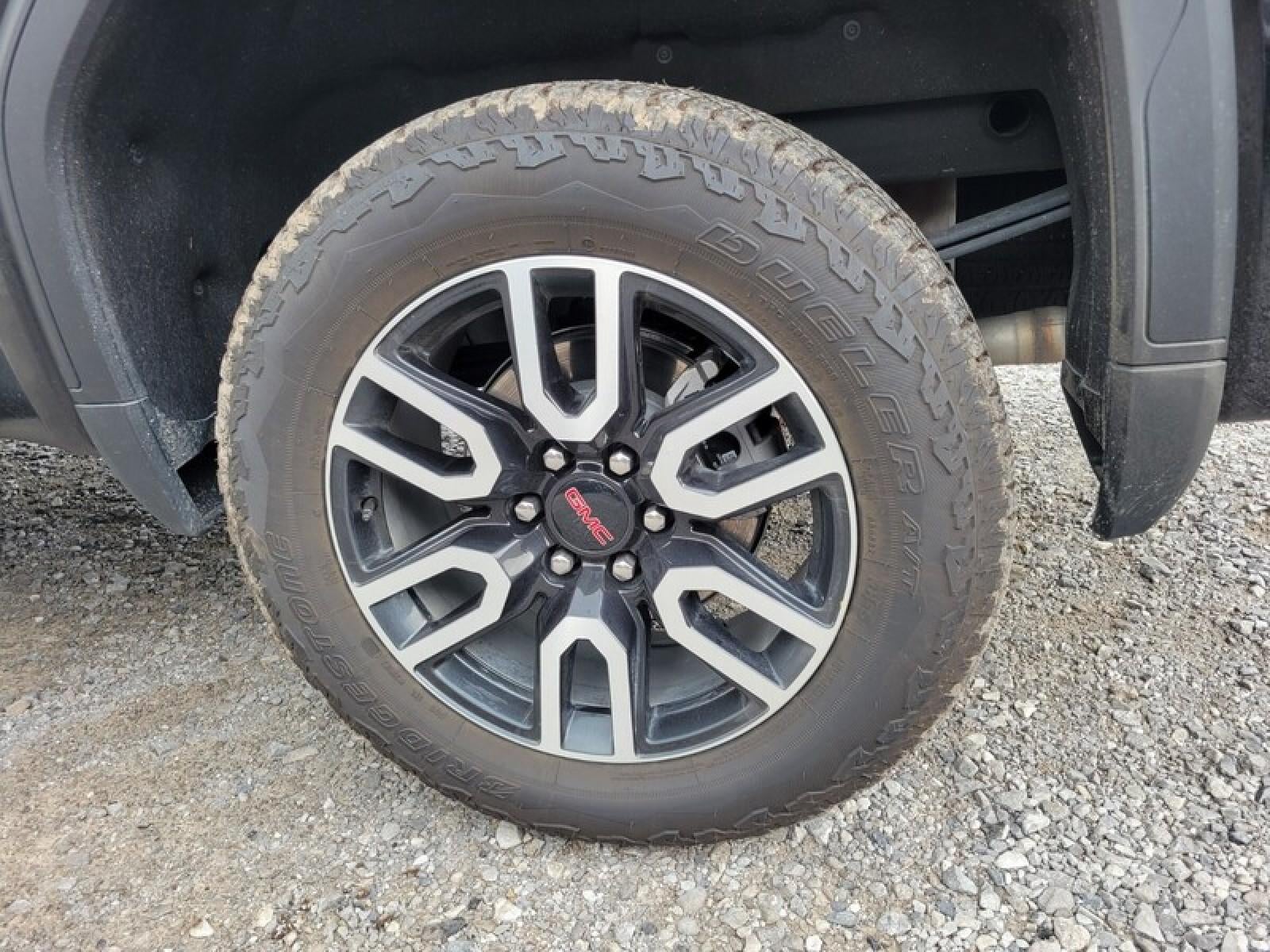2025 GMC Sierra 1500 AT4