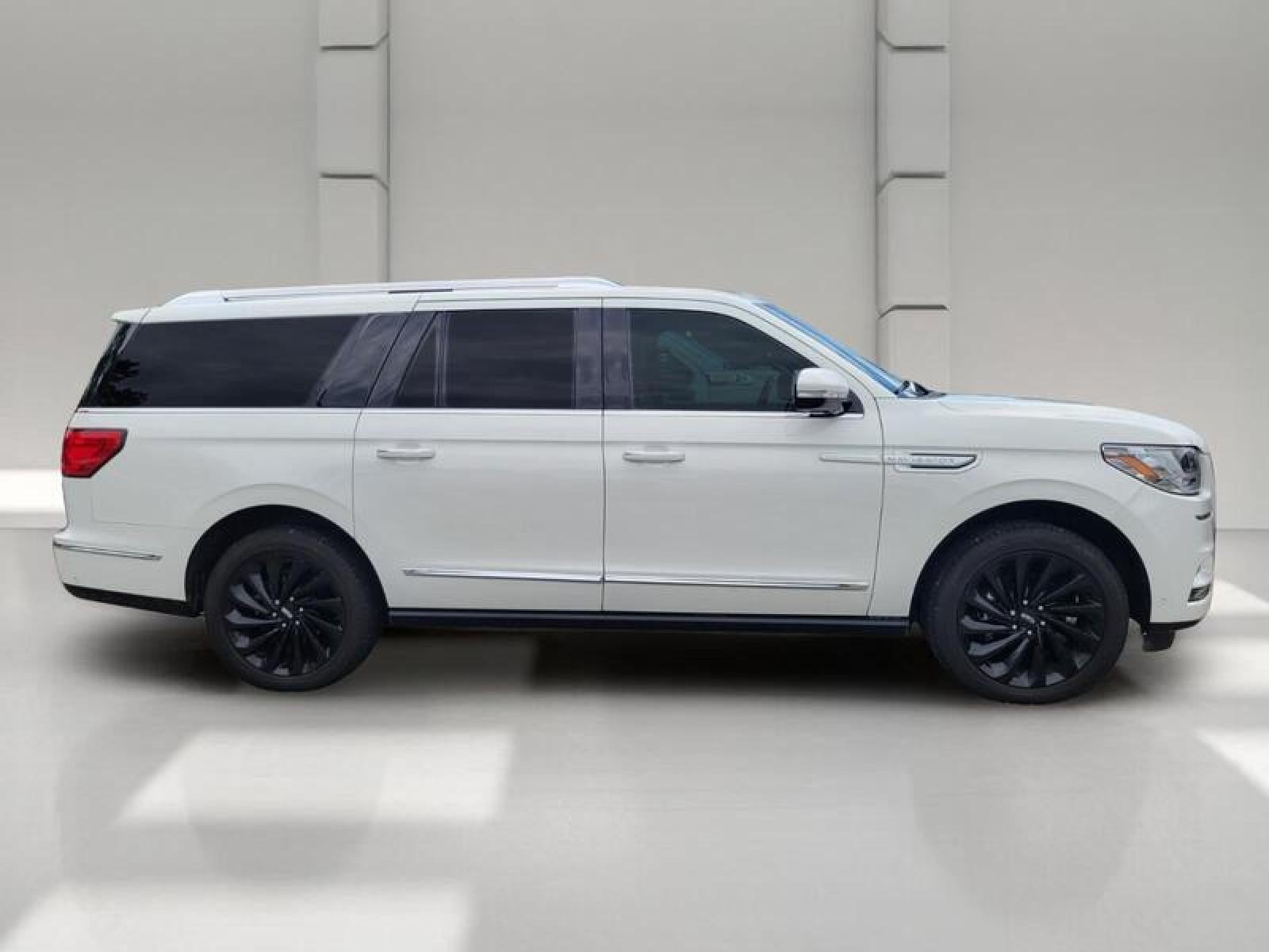 2021 Lincoln Navigator L Reserve