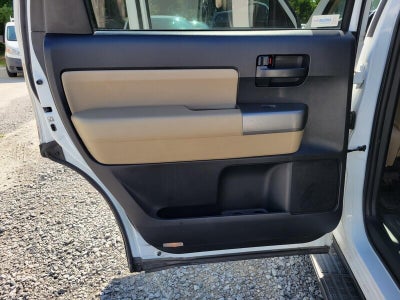 2017 Toyota Sequoia SR5