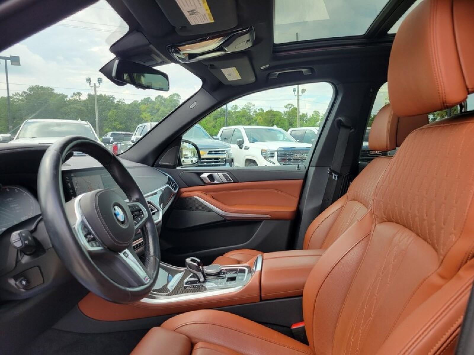 2022 BMW X5 M50i