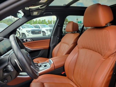 2022 BMW X5 M50i